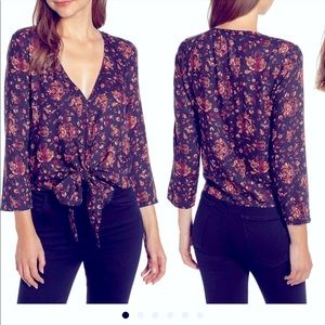 SPRING SALE Tie Front Crop Top Floral Blue V Neck